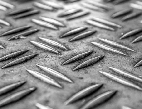 Лист нержавеющий рифленый г/к дуэт 12Х18Н10Т 6 мм фото