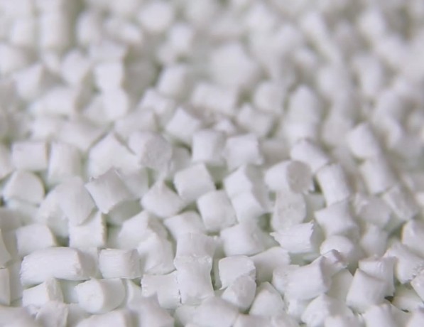 Полиамид гранулированный тальконаполненный литьевой ПА 610-Л-Т10 ТУ 6-06-134-90 фото