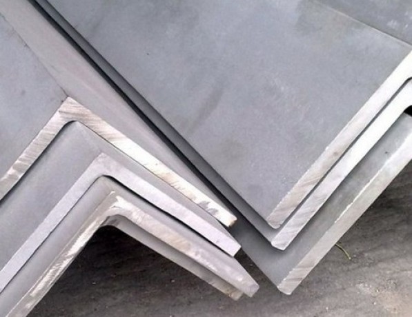 Уголок дюралевый прессованный равнополочный Д16чТПП 10x10x1,6х1,8 мм ОСТ 1 90113-86 фото